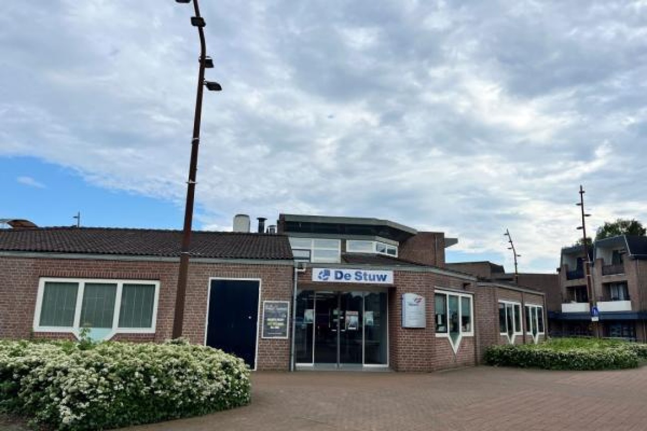 DorpshuisHoevelaken_WegwijzerNijkerk.jpg